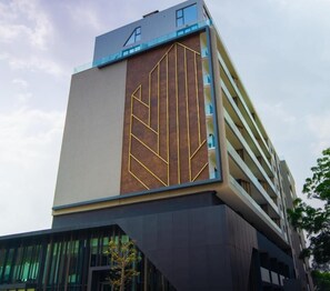 Front of property - Splendid Apartment at The Lennox (Accra)