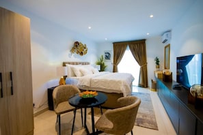 Deluxe Studio, 1 Katil Ratu (Queen), City View | Ruang tamu