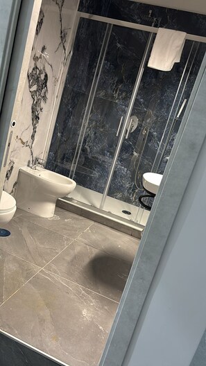 Deluxe Room (Room 1) | Bathroom - B&B Fortyfive (Naples)