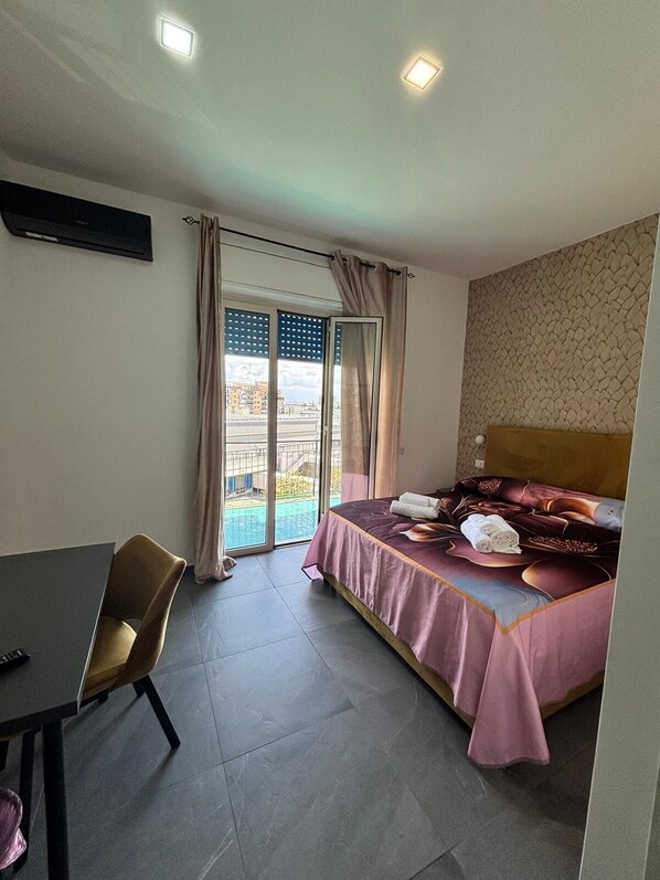 Chambres insonorisées, fer et planche à repasser, Wi-Fi gratuit