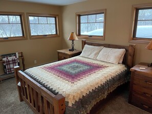 3 bedrooms, free WiFi, bed sheets