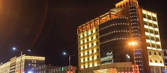 Yuncheng Juhetai Hotel (Yanhu South Wind Square)