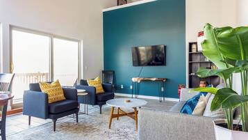 Smart TV, books