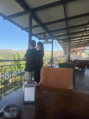Terrace/patio - Kaşkaloğlu Hotel (Arapgir)