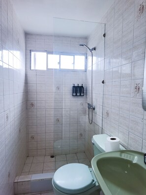 城市双人房, 1 张大床 | 免费 WiFi