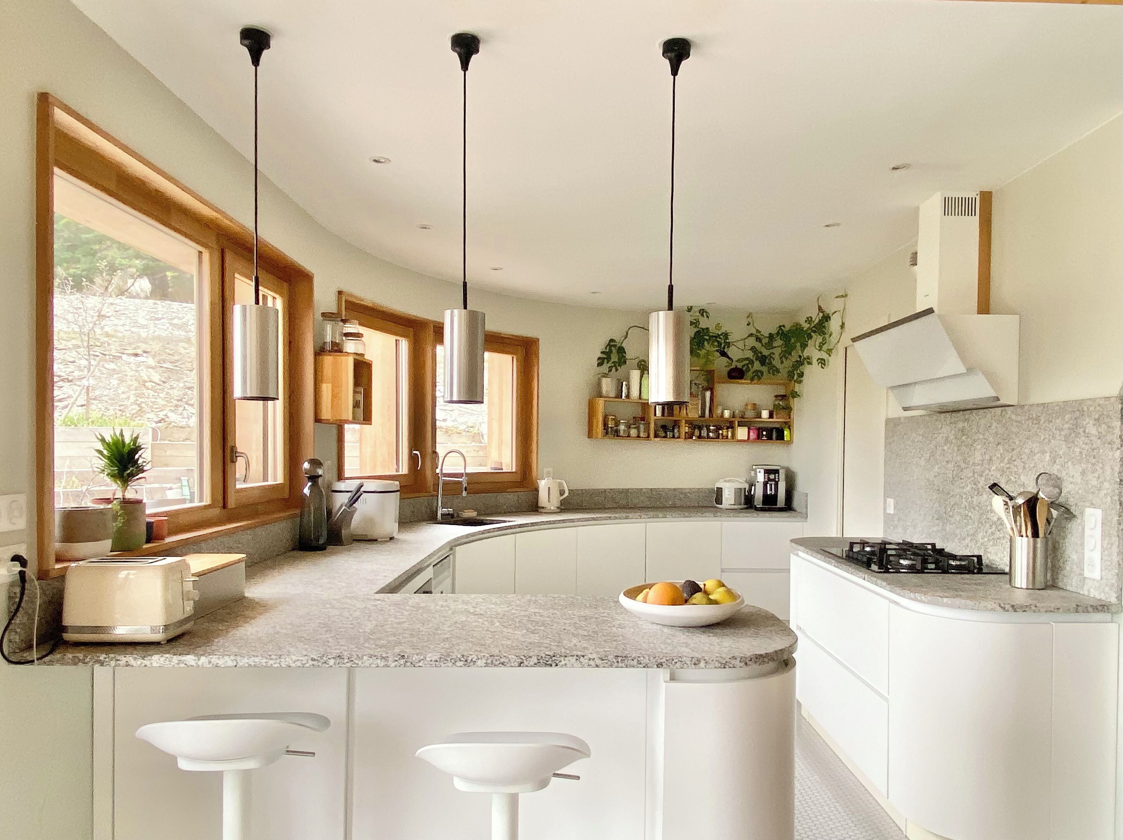 Geladeira, fogão, cooktop, lava-louças