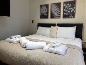 1 bedroom, iron/ironing board, Internet, bed sheets