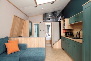 3 bedrooms, bed sheets