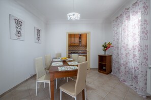 Dining - Villa Cecilia Comfort (Sciacca)