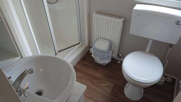 Cabin | Bathroom | Shower