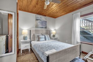 5 bedrooms, travel cot, free WiFi, bed sheets