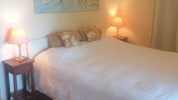 1 chambre, fer et planche Ă repasser, Wi-Fi, draps fournis