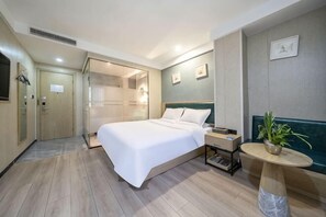Room - Waiting Qingju Hotel (9th People's Hospital Lujiabang Road Subway Station Branch) (Shanghai)