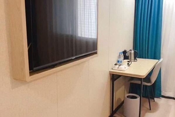 Interior - Waiting Qingju Hotel (9th People's Hospital Lujiabang Road Subway Station Branch) (Shanghai)