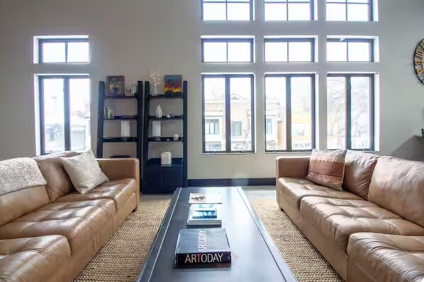 Smart TV, fireplace - Two Luxe Lofts, One Perfect Stay  Walk Everywhere (Douglas)