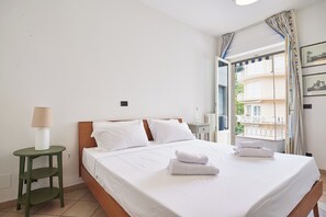 2 bedrooms, iron/ironing board, free WiFi, bed sheets - Il Corallo Rosso - Two Bedroom Apartment, Sleeps 4 (Alassio)