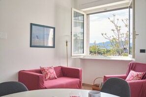 TV - Il Corallo Rosso - Two Bedroom Apartment, Sleeps 4 (Alassio)