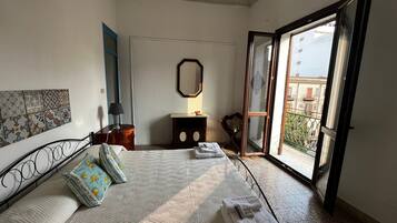 Doppia Comfort, balcone, vista città | Wi-Fi gratuito