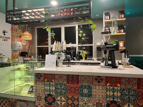 Coffee shop