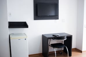 Laptop workspace, free WiFi - Letto Business (Porto Alegre)