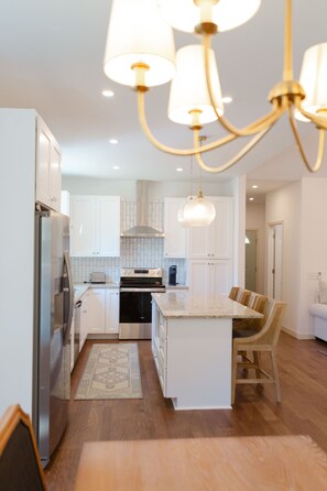 Microwave, stovetop, dishwasher