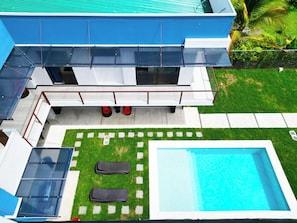 Piscine extérieure