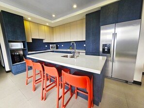 Fridge, microwave, oven, coffee/tea maker