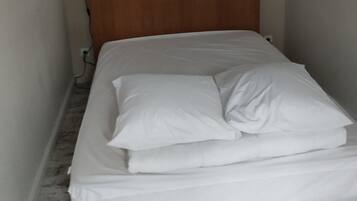 1 bedroom, iron/ironing board, WiFi