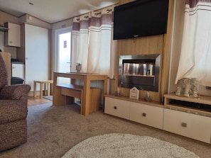 Smart TV, chimenea