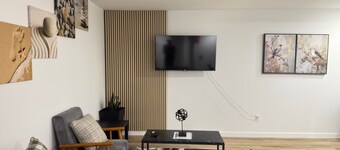 Luxurious Brand New 1 BDRM Legal Basement Suite