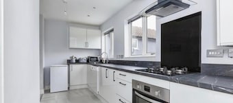 3 Bedrooms Cozy House - Loughborough