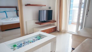 Ảnh chưa phân loại, 3 trong số 8 ảnh, nút