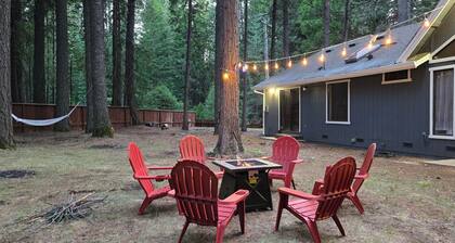 Entire home just 14 miles from Lassen Volcanic National Park