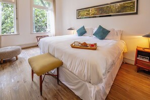 Deluxe House, Courtyard View | 3 bedrooms, in-room safe, iron/ironing board, free WiFi