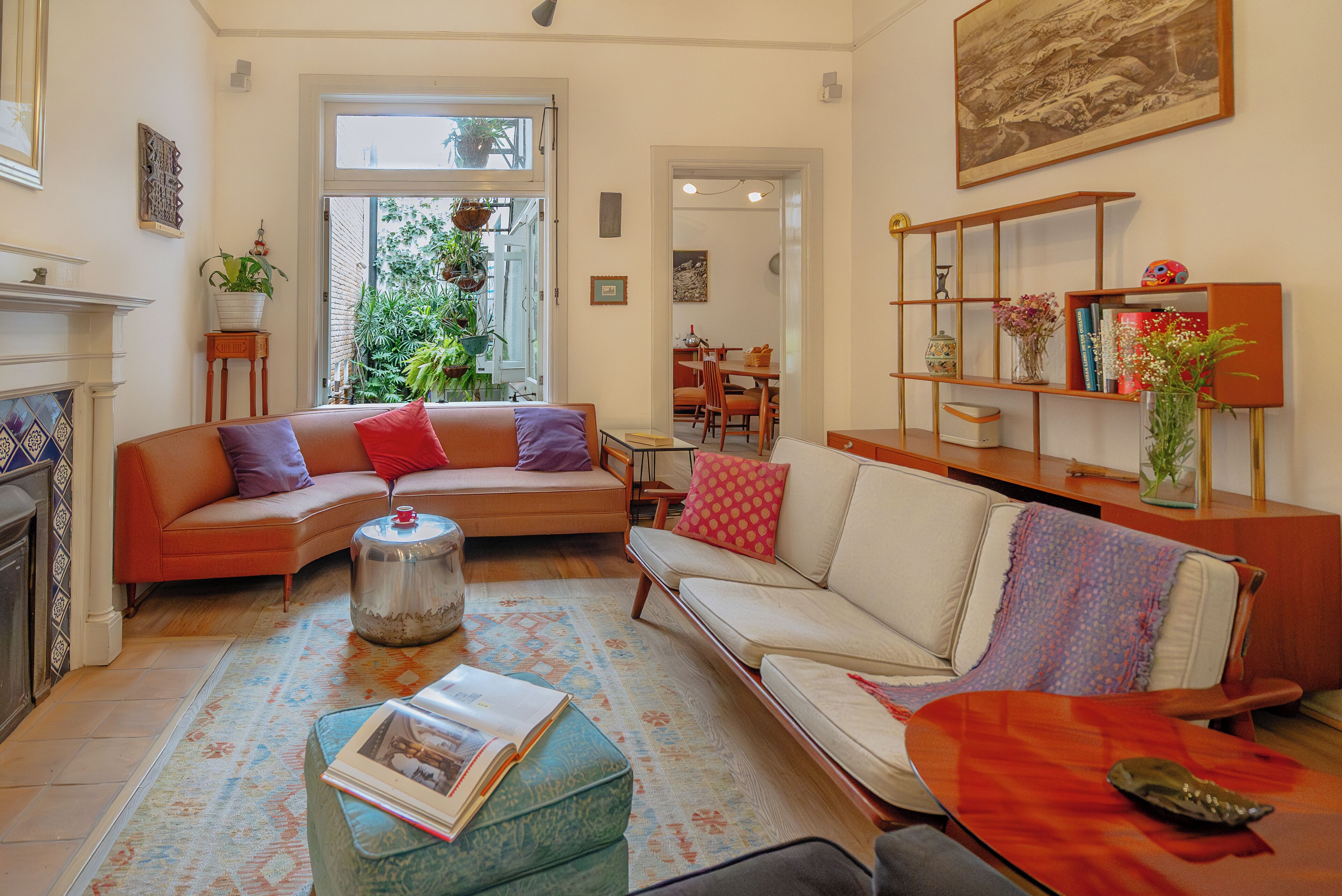 Deluxe House, Courtyard View | Living area