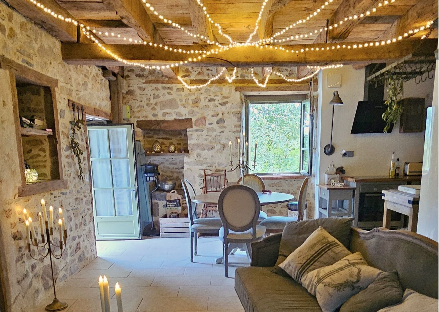 Maison Confort | Coin séjour | Jouets