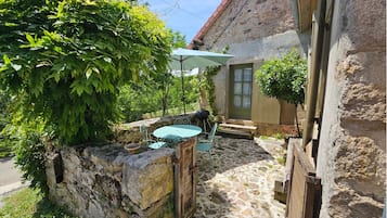 Comfort House | Terrace/patio