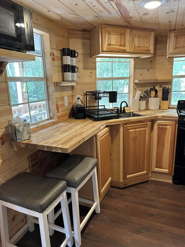 Cozy Tiny Cabin Near Leech Lake complete with Firepit + Trails