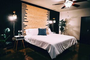 Unclassified image, 4 of 58, button - Cozy mill loft w/ 2 king beds, gym & pool (Spartanburg)