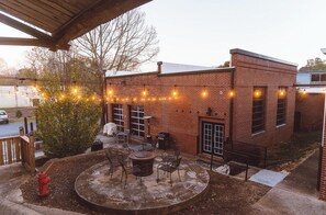 Unclassified image, 2 of 58, button - Cozy mill loft w/ 2 king beds, gym & pool (Spartanburg)