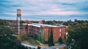Unclassified image, 3 of 58, button - Cozy mill loft w/ 2 king beds, gym & pool (Spartanburg)