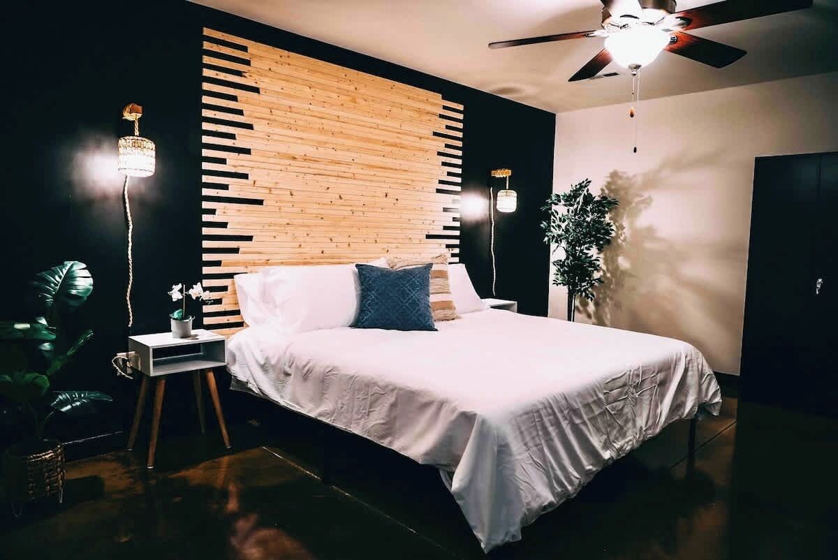 2 makuuhuonetta, silitysrauta/-lauta, Wi-Fi, vuodevaatteet