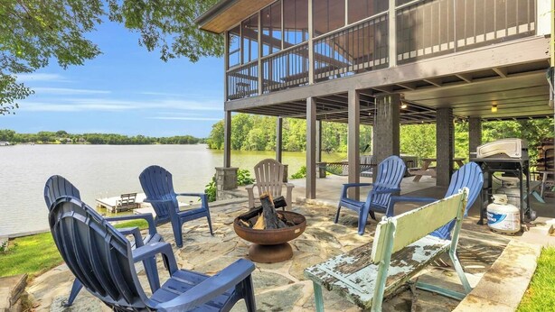 Unclassified image, 1 of 52, button - 3/2 Lake Front - Hot Tub - 2 King Beds - Sleeps 8 (Lyman)