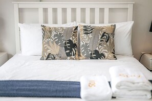 4 Schlafzimmer, Bügeleisen/Bügelbrett, Reisekinderbett, WLAN