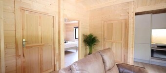 #2 Killarney Cabins, Stunning Lodge & Parking