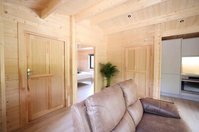 #2 Killarney Cabins, Stunning Lodge & Parking