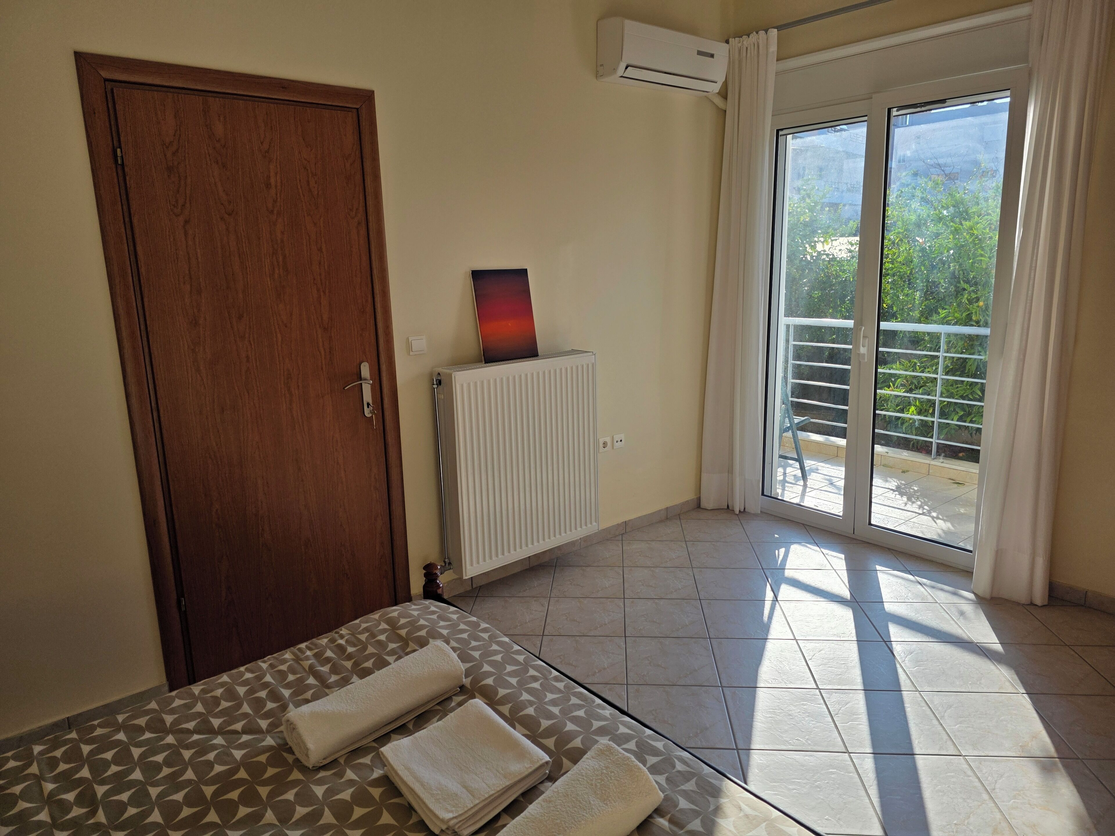 1 habitación y caja de seguridad en la habitación 