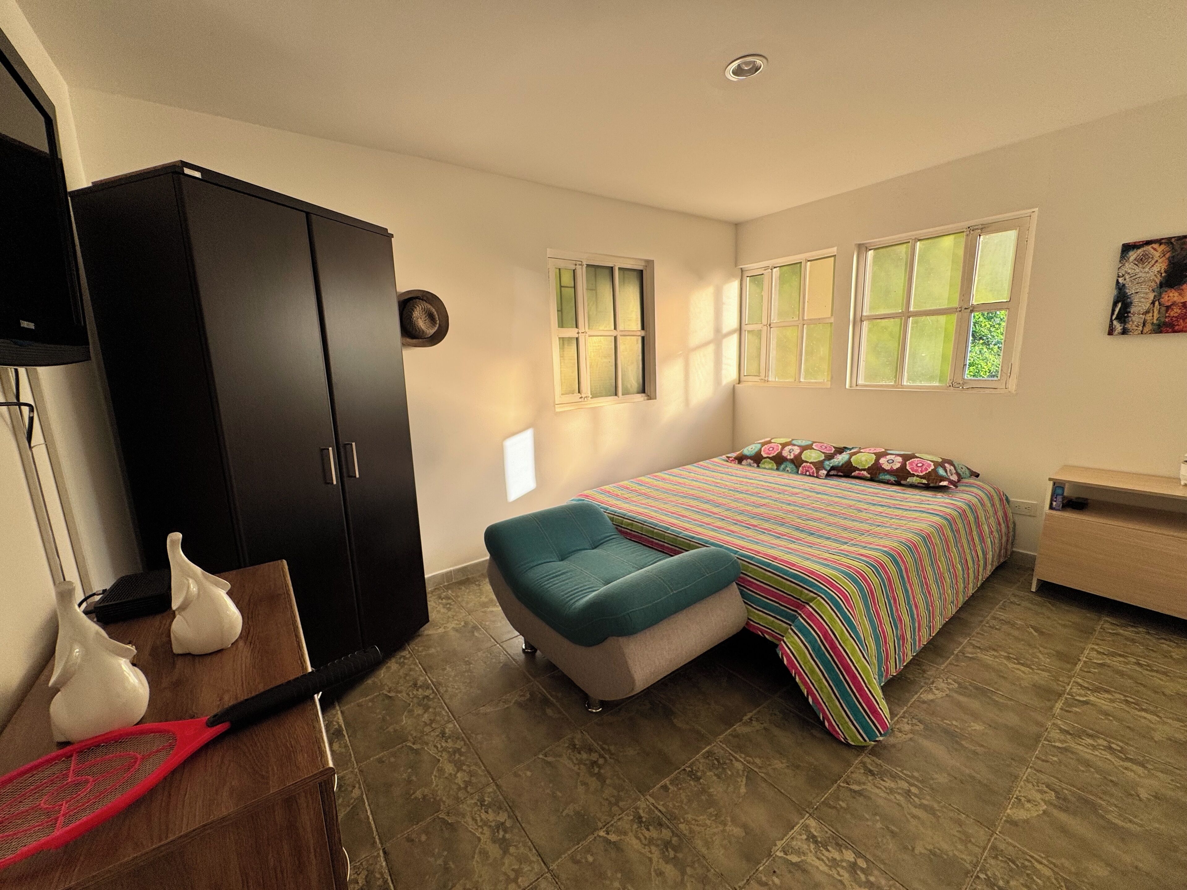 2 makuuhuonetta, Wi-Fi, vuodevaatteet