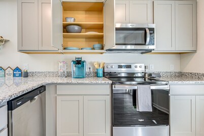 The Salt Tee Cottage - Golf & Beach minutes away!