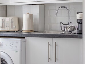 Interior - Pass the Keys | Stay in Glasgow South (Glasgow)